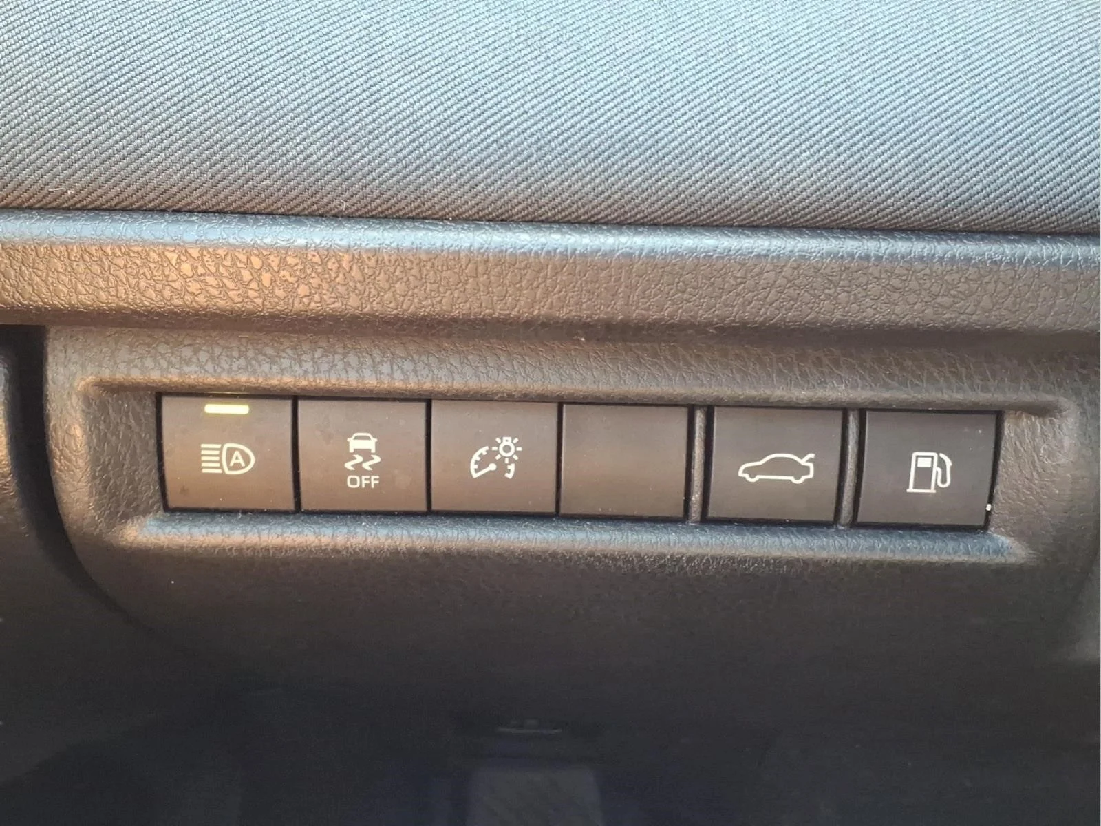 Certified Used 2025 White Toyota LE image 18