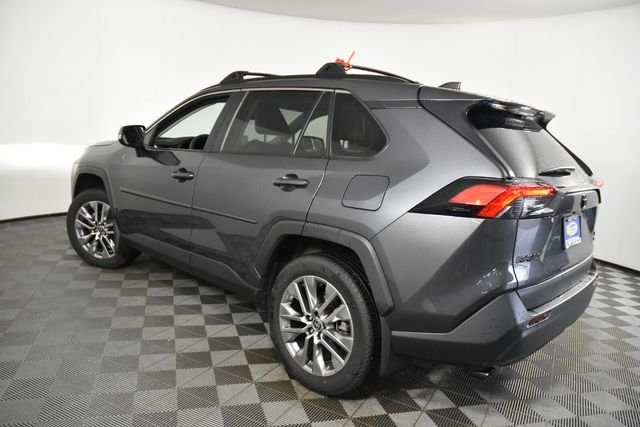 Used 2023 Gray Toyota XLE Premium image 9