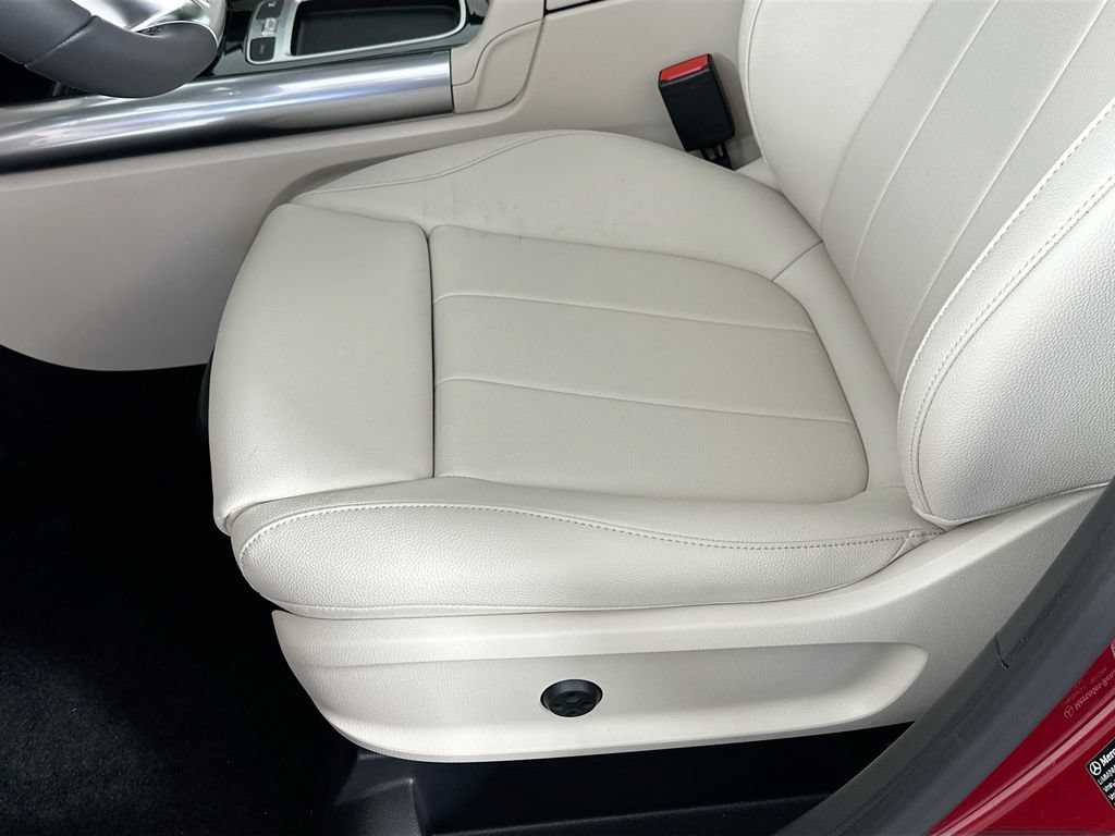 New 2026 MANUFAKTUR Patagonia Red Metallic Mercedes-Benz GLA 250 image 49