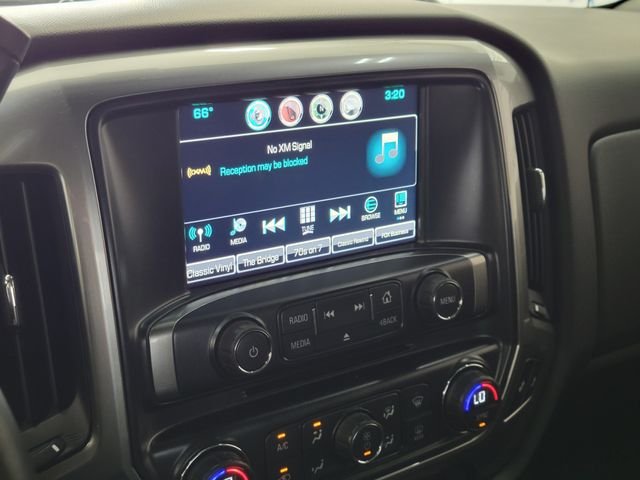 Used 2016 White Chevrolet LT image 17