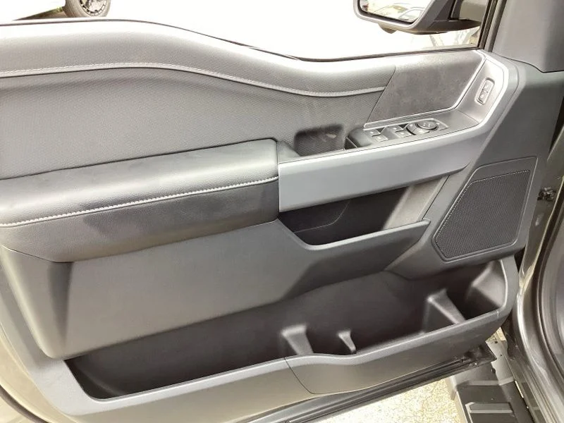 New 2026 Carbonized Gray Metallic Ford XLT image 25
