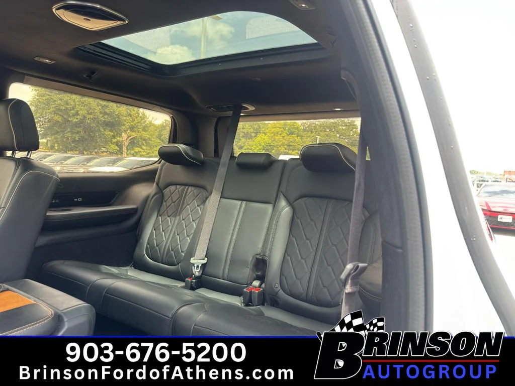 Used 2022 Bright White Clearcoat Jeep Series III image 16