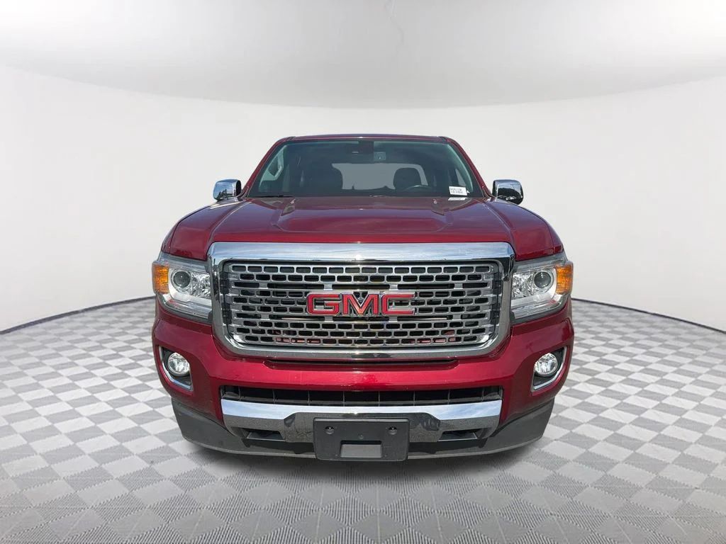 Used 2019 Red GMC Denali image 2