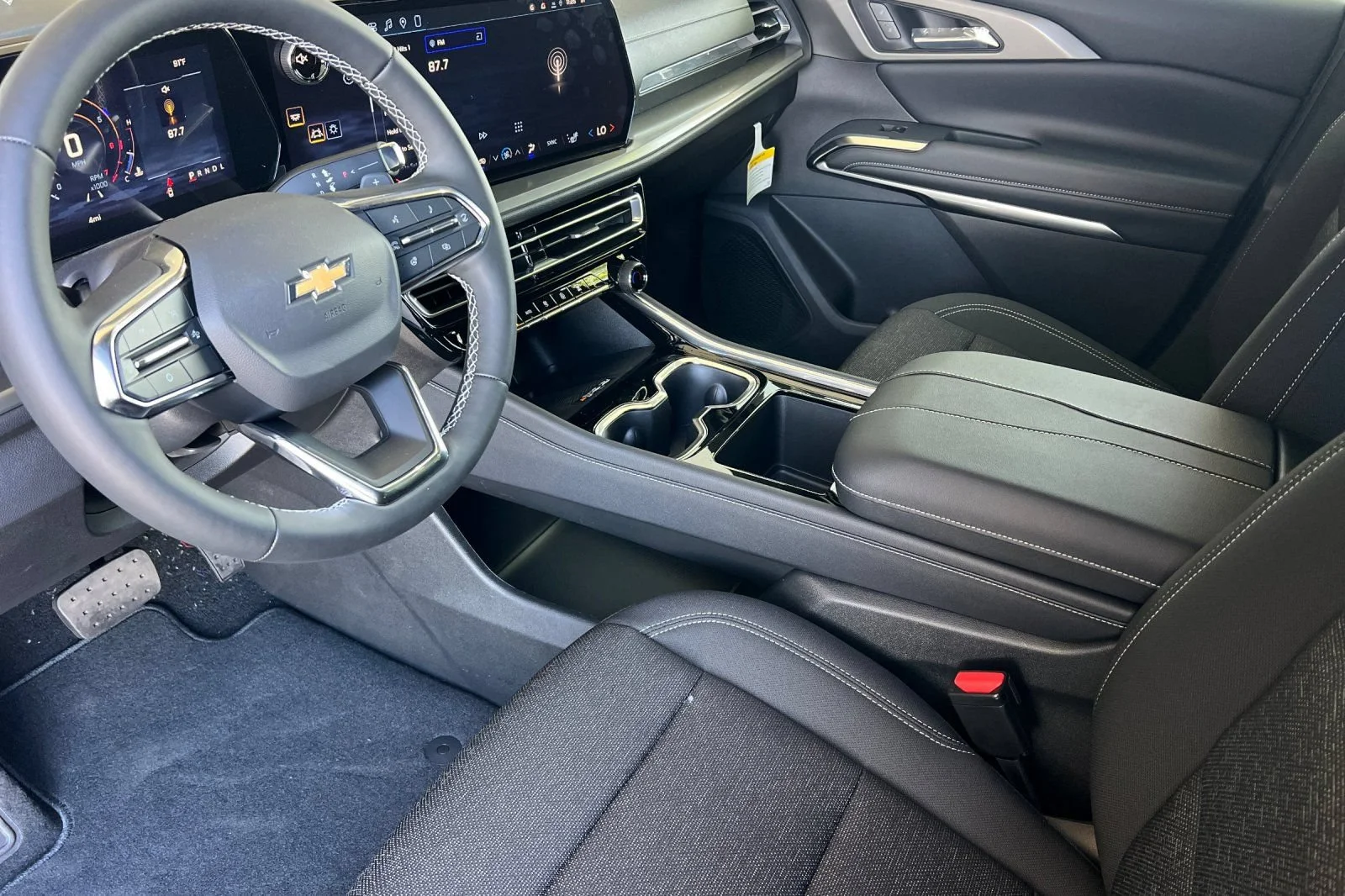 New 2027 Trillium Green Metallic Chevrolet LT image 10