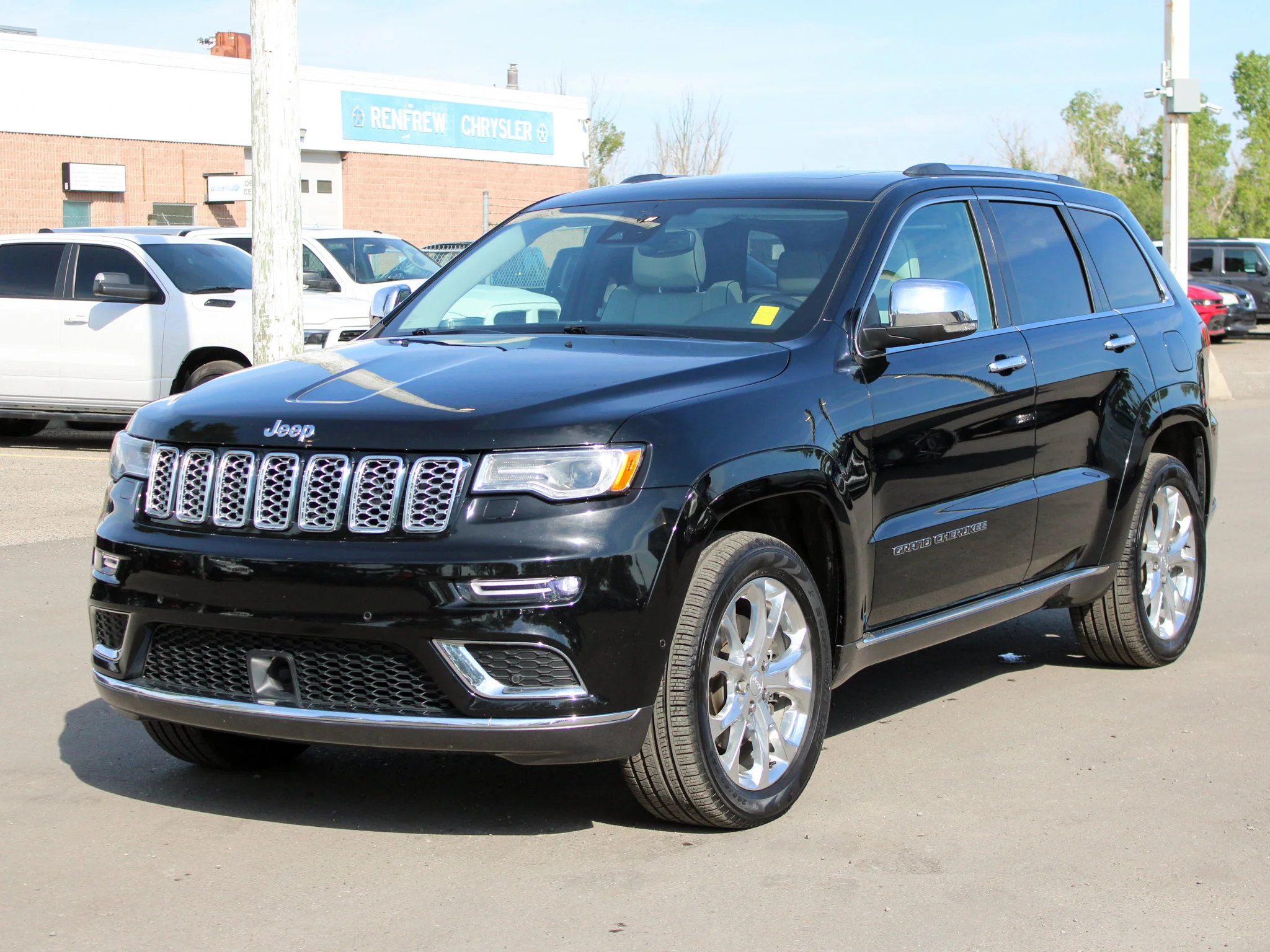 Certified Used 2020 Black Jeep Summit* No Accidents | Low KM