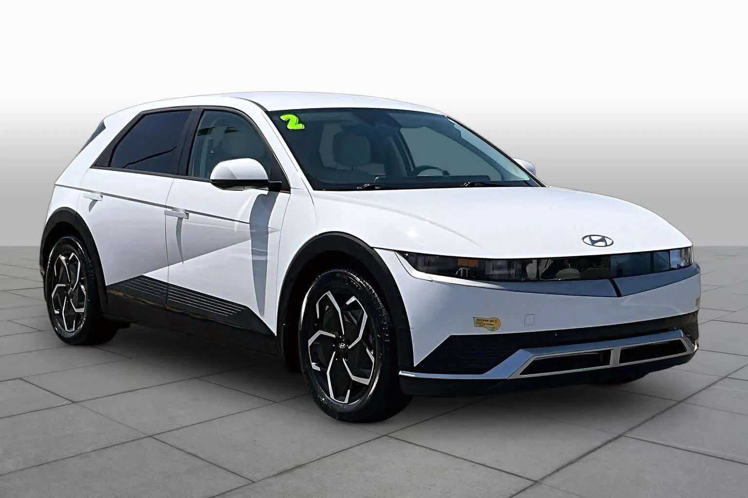 Used 2022 Atlas White Hyundai SEL image 2