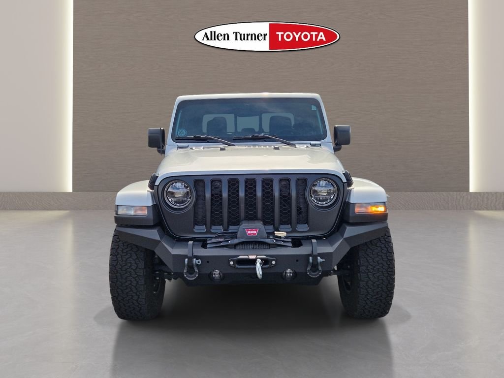 Used 2023 Silver Jeep Willys image 3