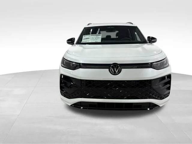 2026 Volkswagen Tiguan SE R-LINE BLACK - Photo 7