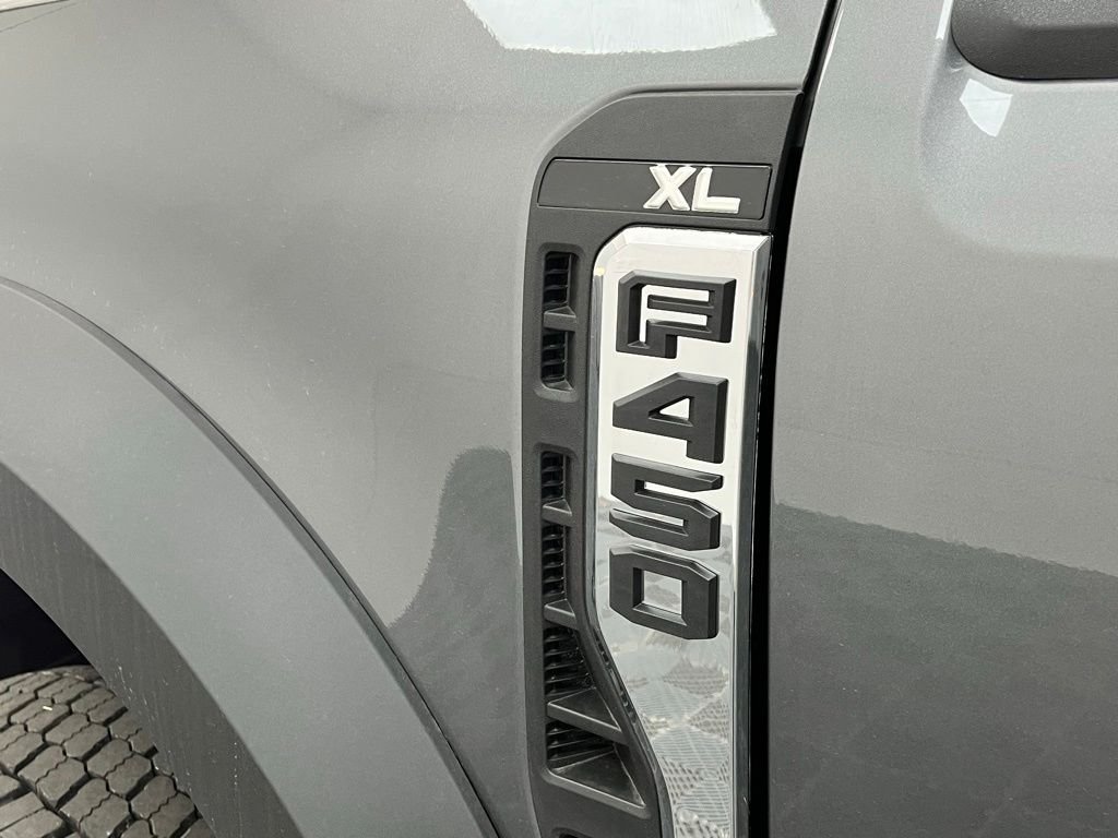 New 2026 Gray Ford XL image 16