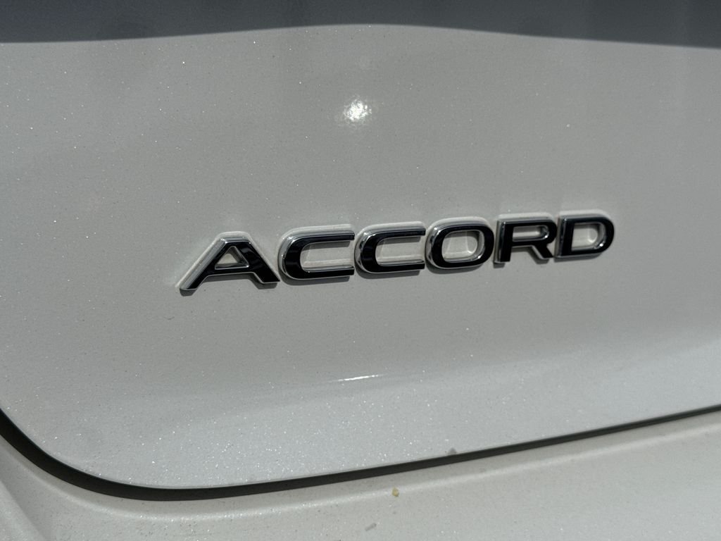 Used 2024 White Honda EX image 11