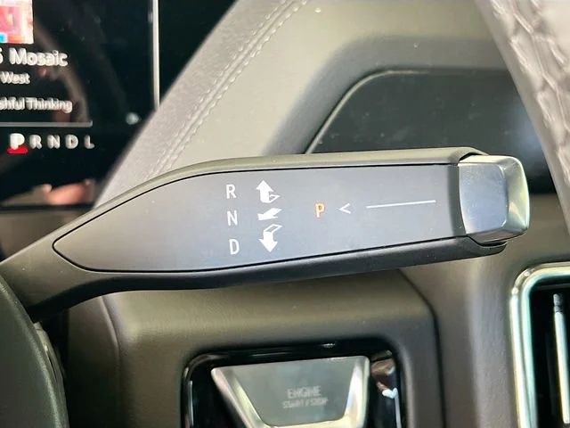 2026 GMC Yukon Denali - Photo 12