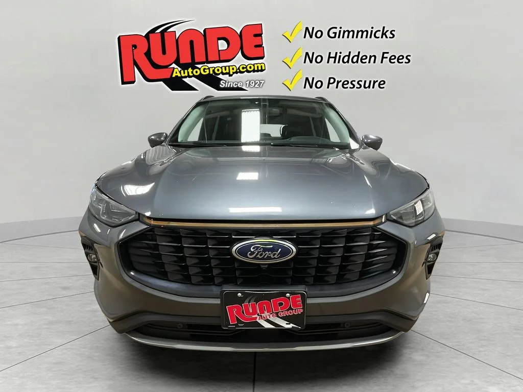 Used 2024 Gray Metallic Ford Platinum image 9