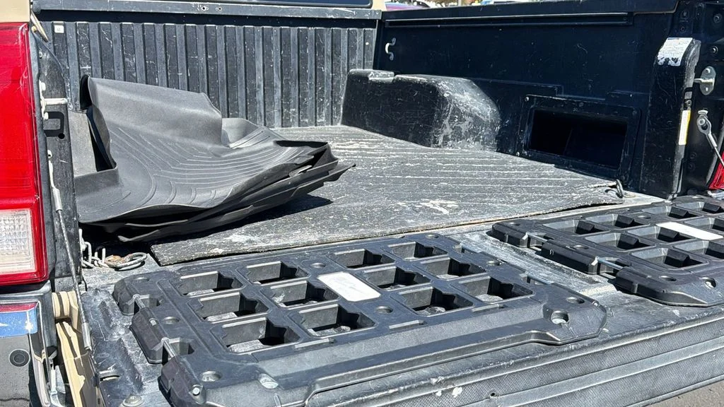 Used 2016 Quicksand Toyota SR5 image 27