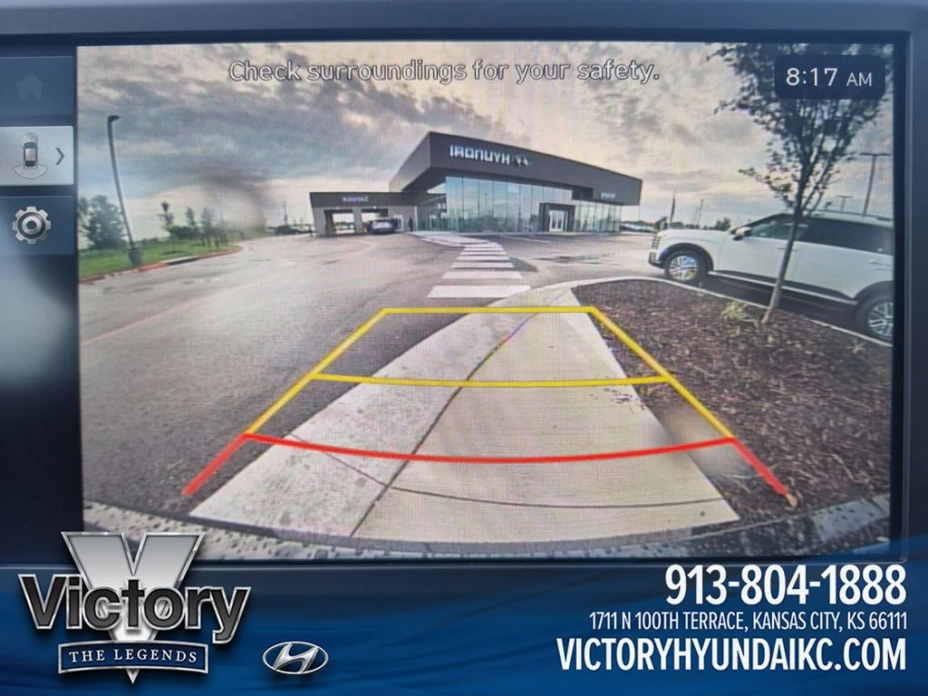 Used 2025 Black Hyundai SE image 19