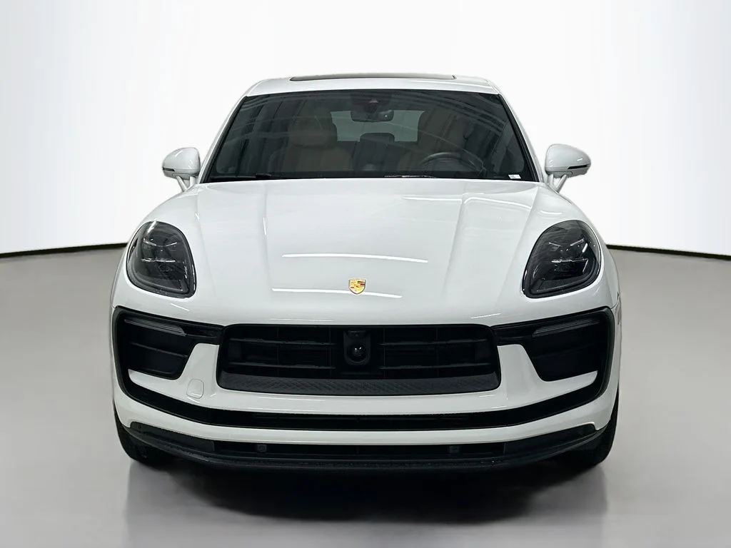 Used 2026  Porsche  image 6