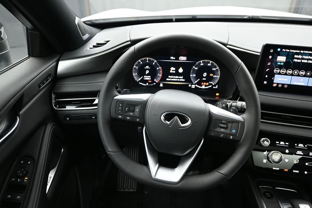 New 2027 2T RAD WHT INFINITI Sport AWD image 20