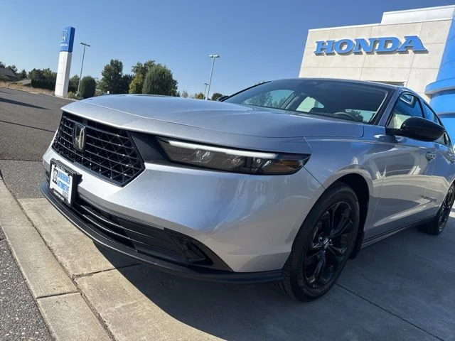 2025 Honda Accord SE - Photo 16