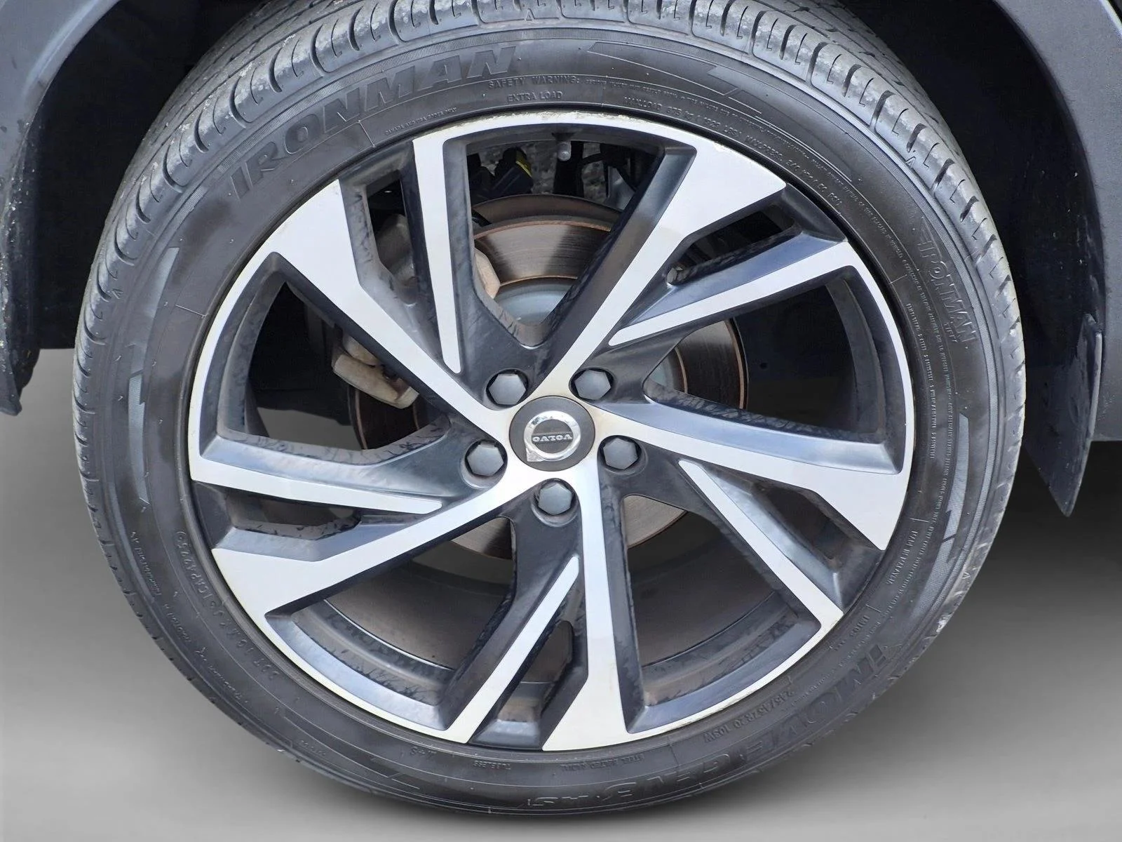 Used 2020 Gray Volvo R-Design image 16