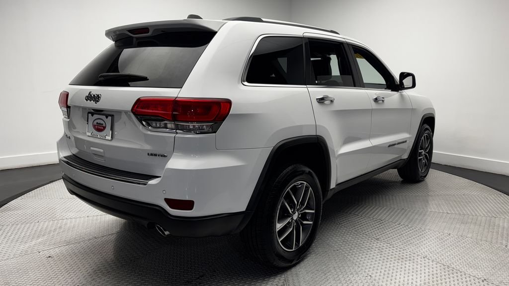 Used 2018 White Jeep Limited image 45