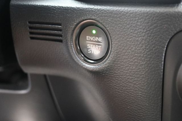 Used 2023 Oxford White Ford Lariat image 23