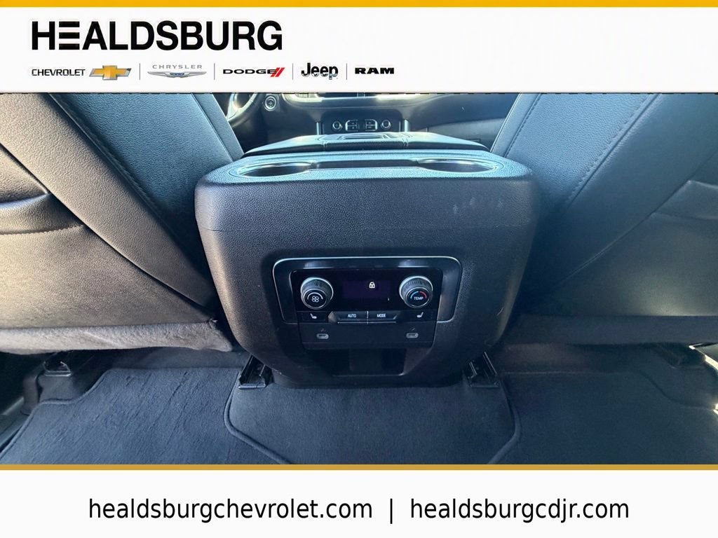 2024 Chevrolet Suburban Premier - Photo 14