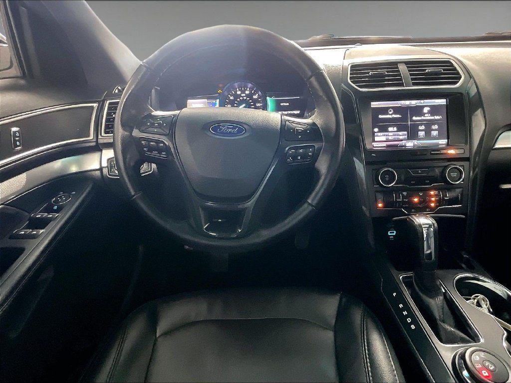 Used 2016 Gray Ford XLT image 18
