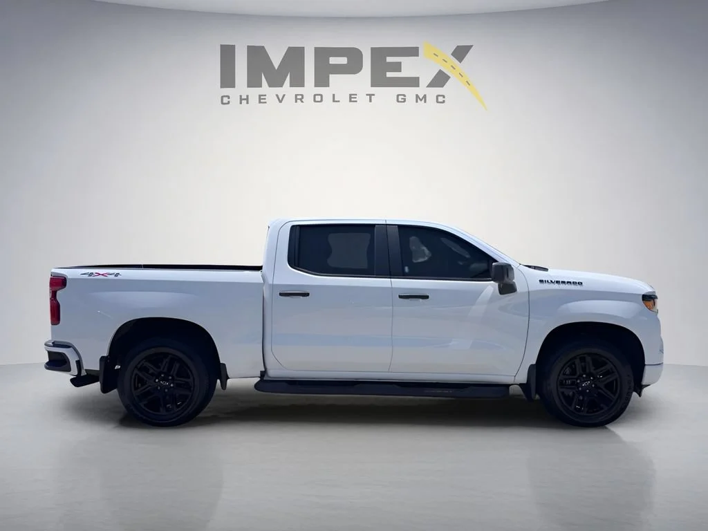Used 2024 Summit White Chevrolet Custom image 6