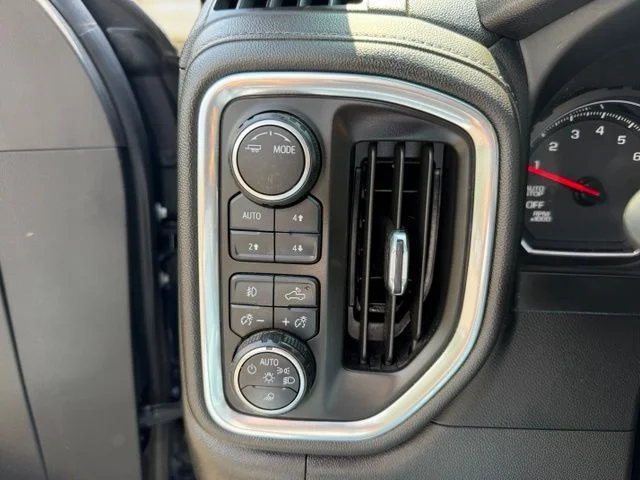 Used 2022 Blue Chevrolet RST image 21