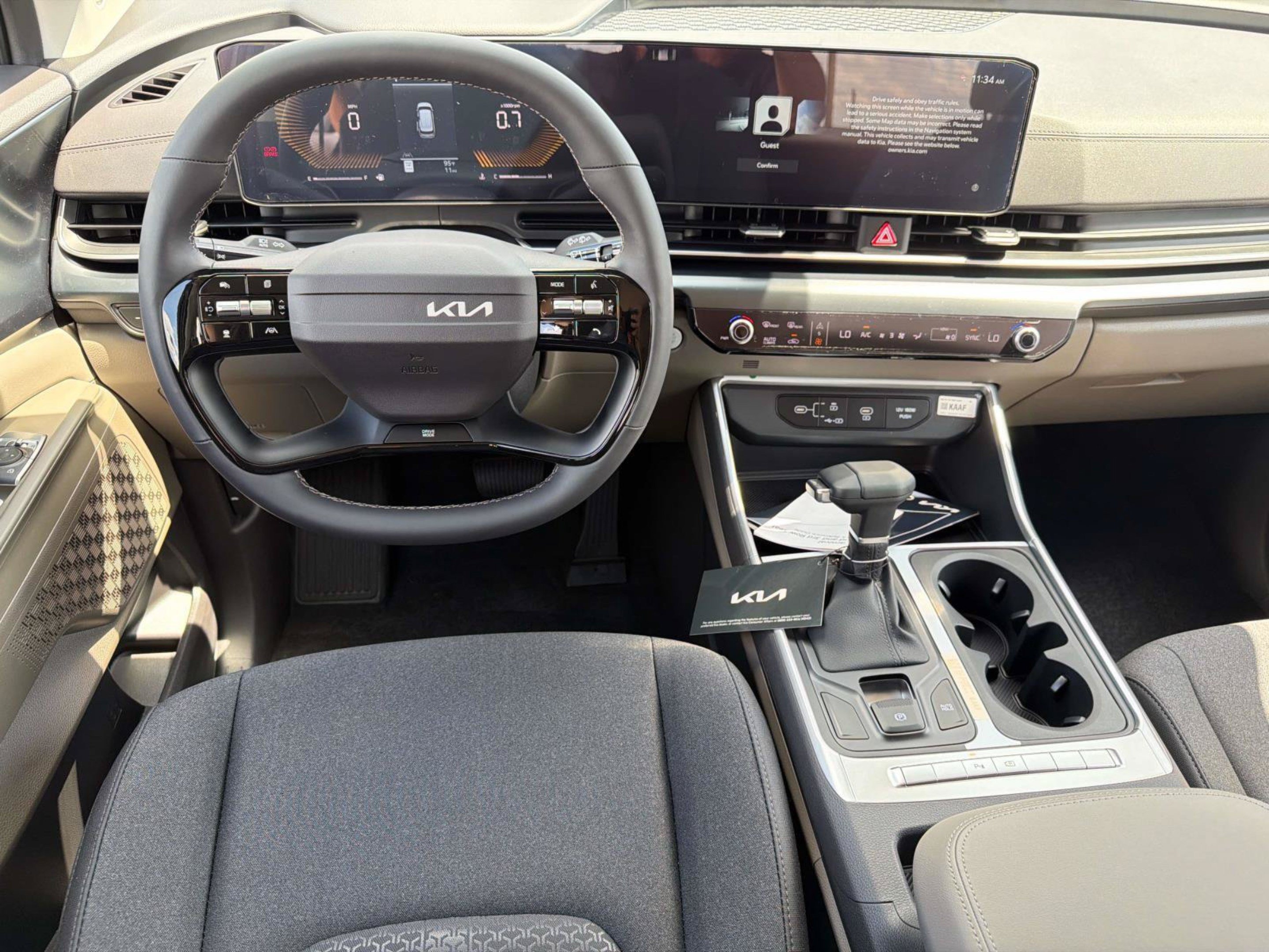 New 2027 Ceramic Silver Kia LX image 9