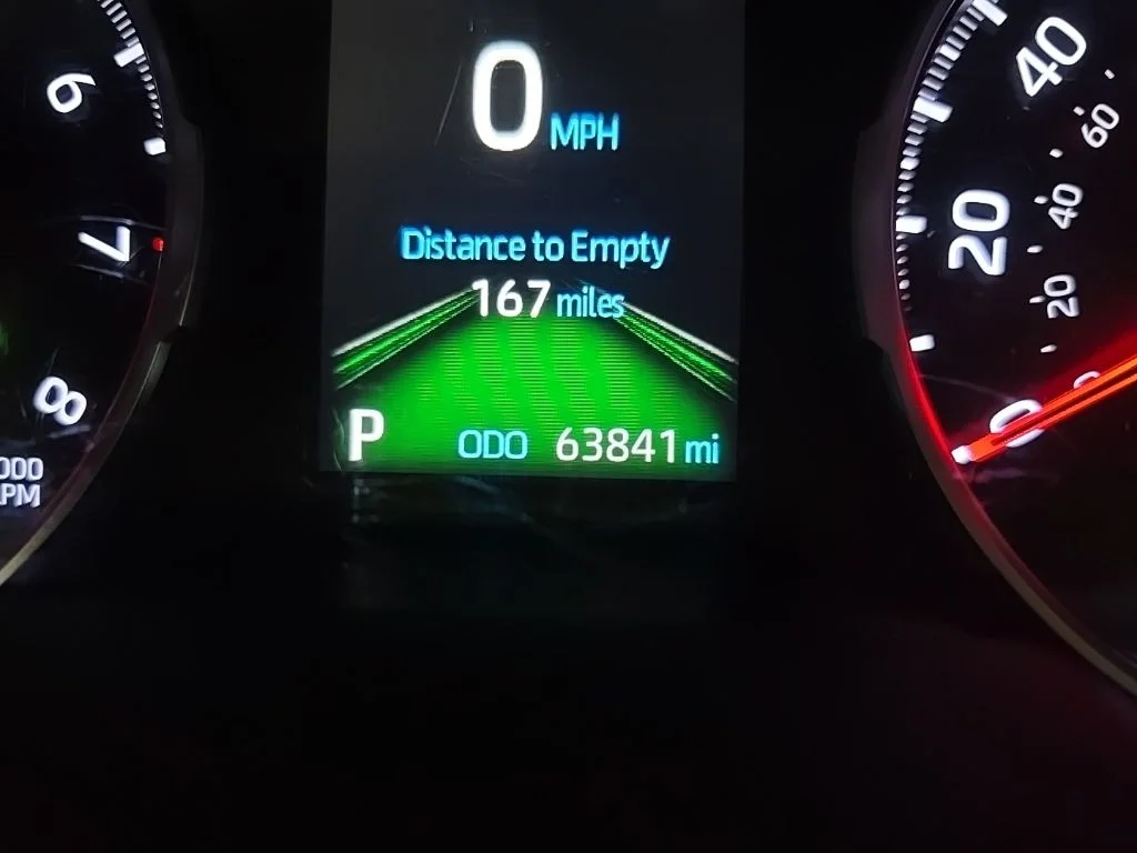 Used 2019 Silver Toyota XLE image 23