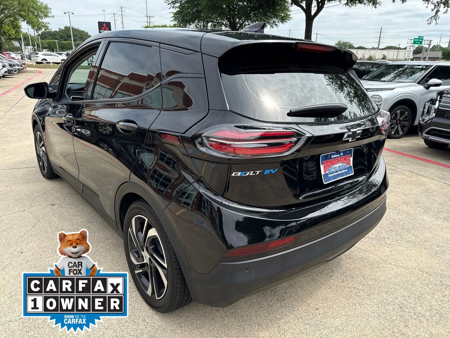 Used 2023 Black Chevrolet 2LT image 4
