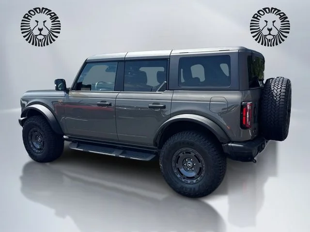 Used 2025 Gray Ford Badlands image 7