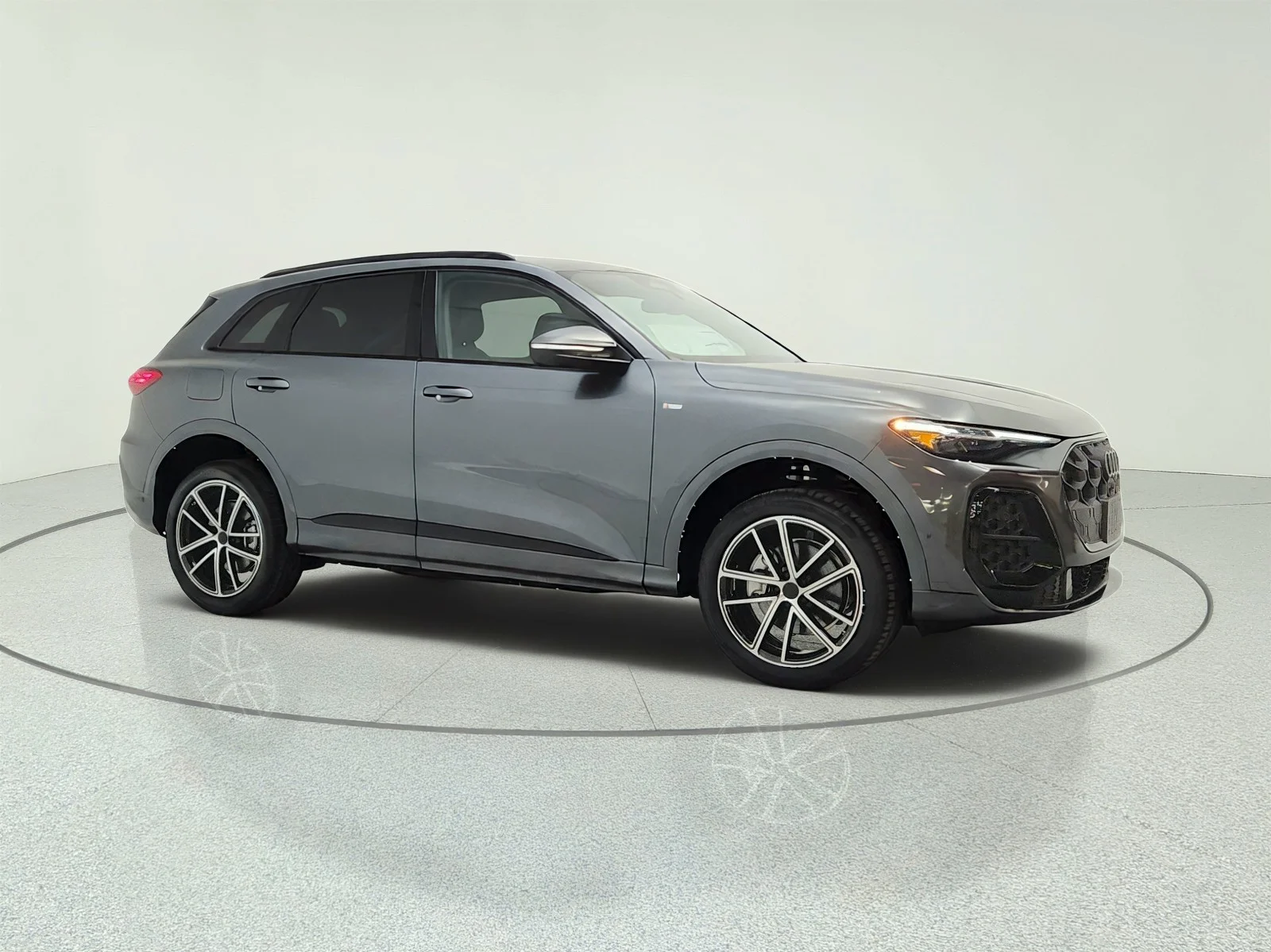 New 2026 Daytona Gray Pearl Effect Audi Premium Plus 2.0 TFSI quattro image 3