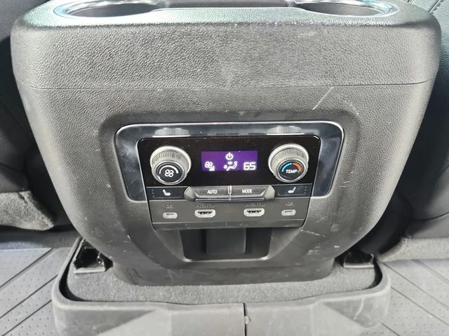 Used 2023 Beige Chevrolet High Country image 41