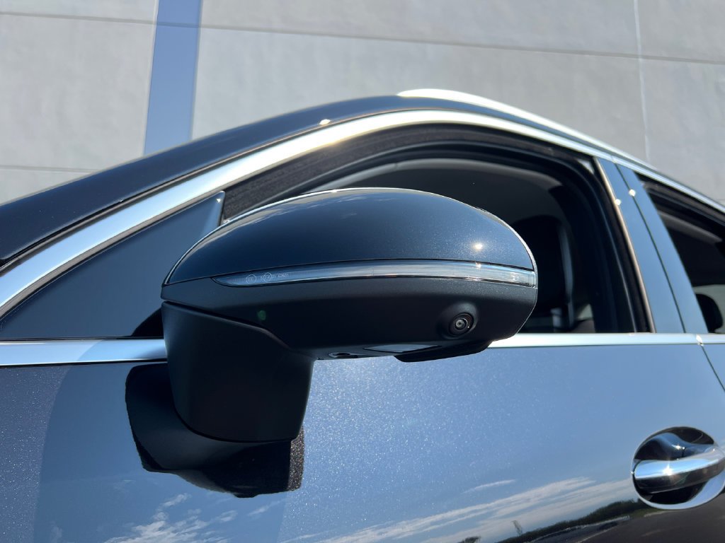 New 2026 Obsidian Black Metallic Mercedes-Benz GLC 300 image 65
