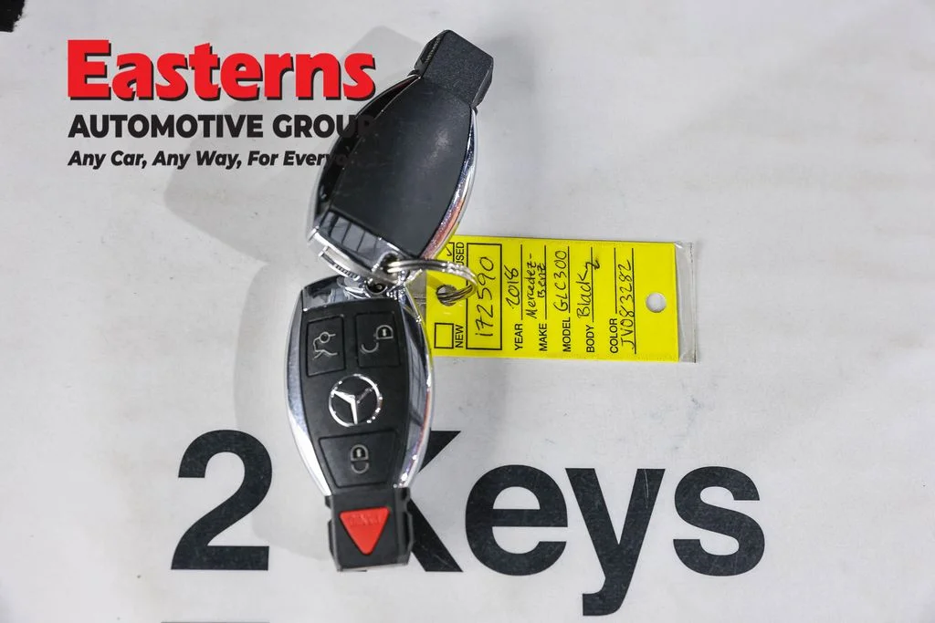 Used 2018 Black Mercedes-Benz GLC 300 image 26