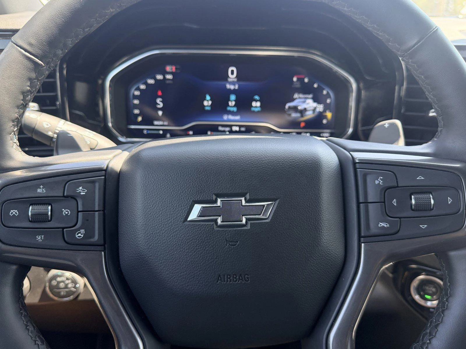 Used 2025 Cypress Gray Chevrolet ZR2 image 27