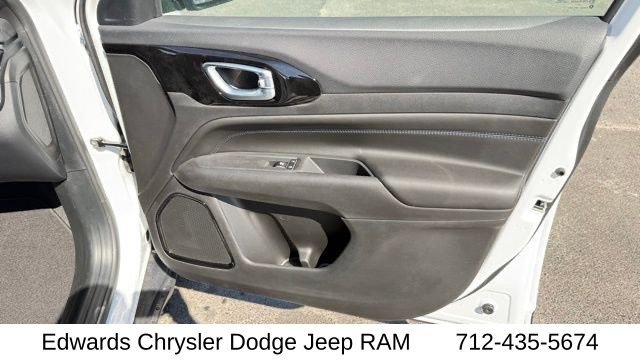 New 2026 Bright White Clearcoat Jeep Limited image 38