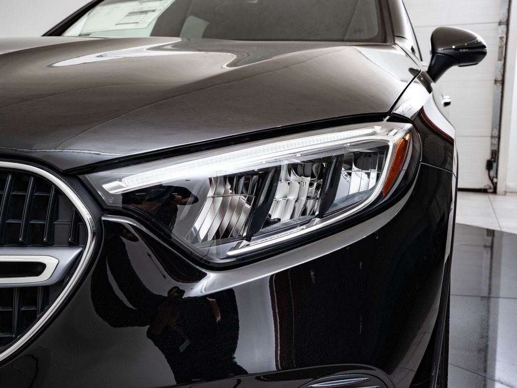 New 2026 Black Mercedes-Benz GLC 300 image 15