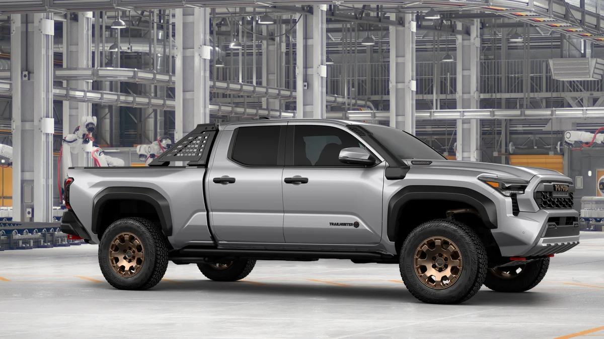 New 2026 Celestial Silver Metallic Toyota Trailhunter image 14