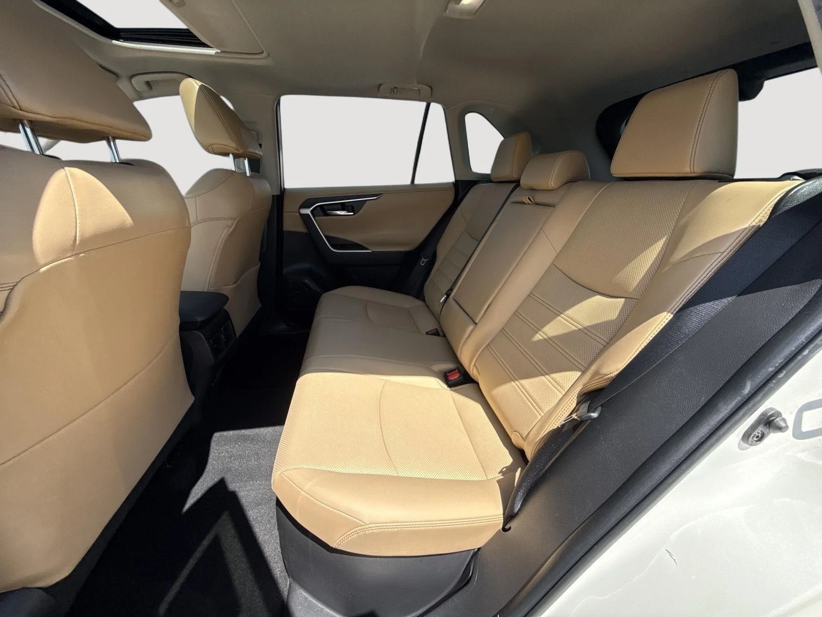 Used 2022 Blizzard Pearl Toyota Limited image 26