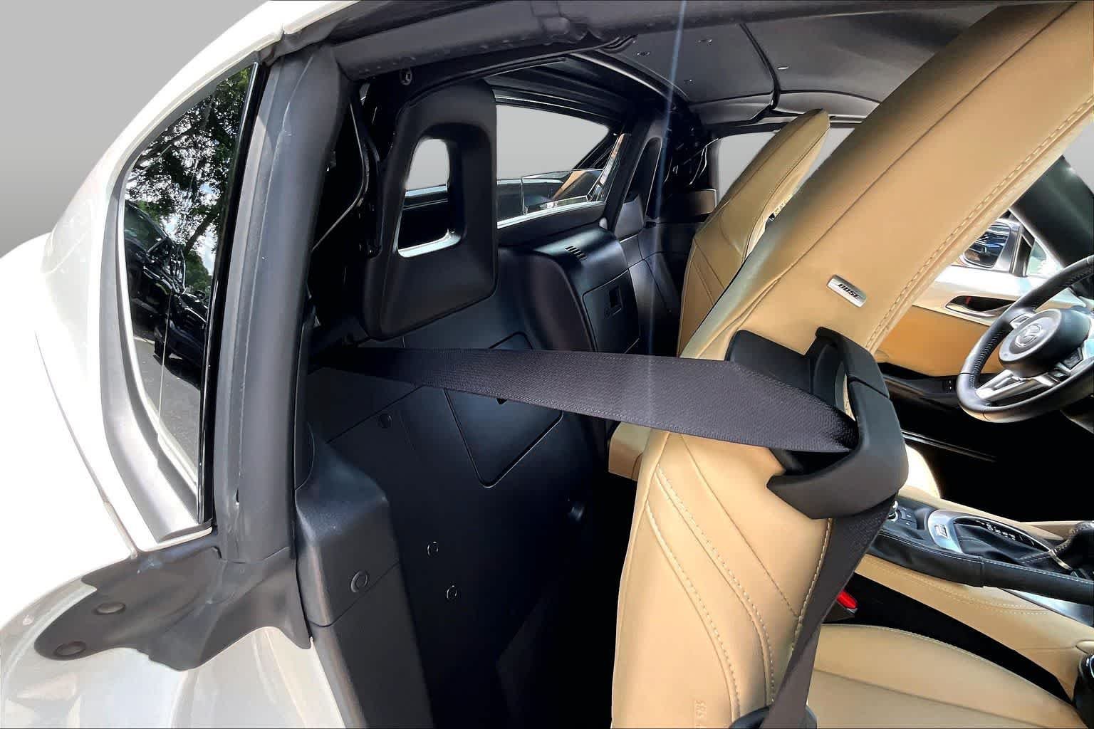 Used 2024 Snowflake White Pearl Mica Mazda Grand Touring image 18