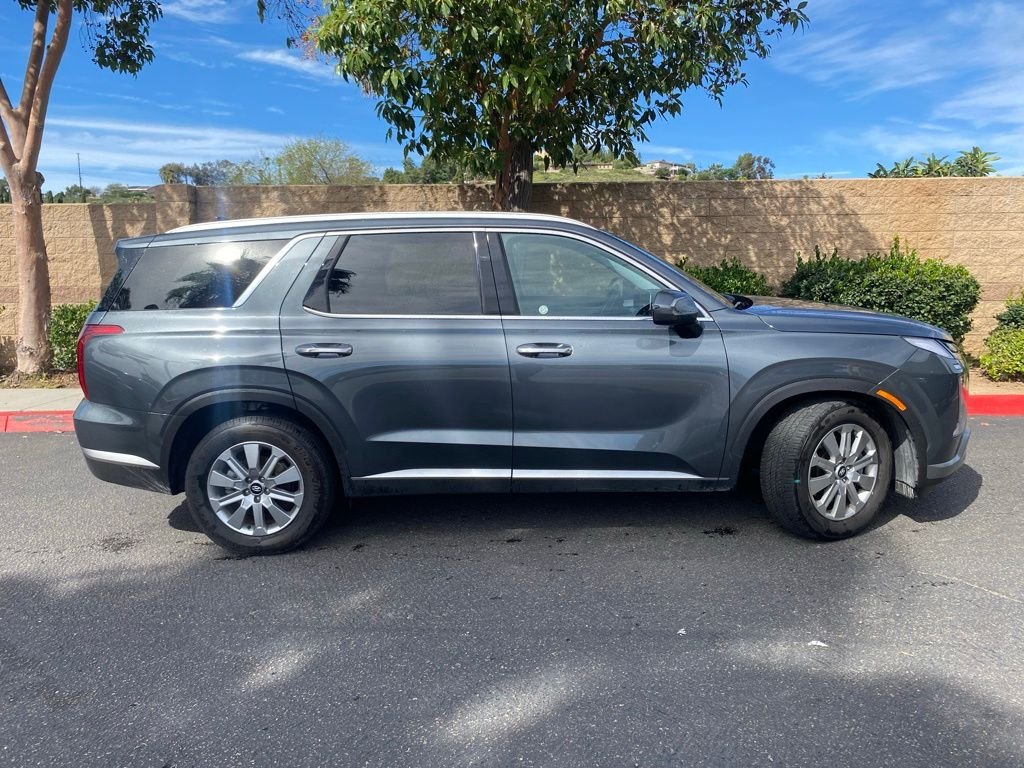 Used 2025 Gray Hyundai SEL image 6