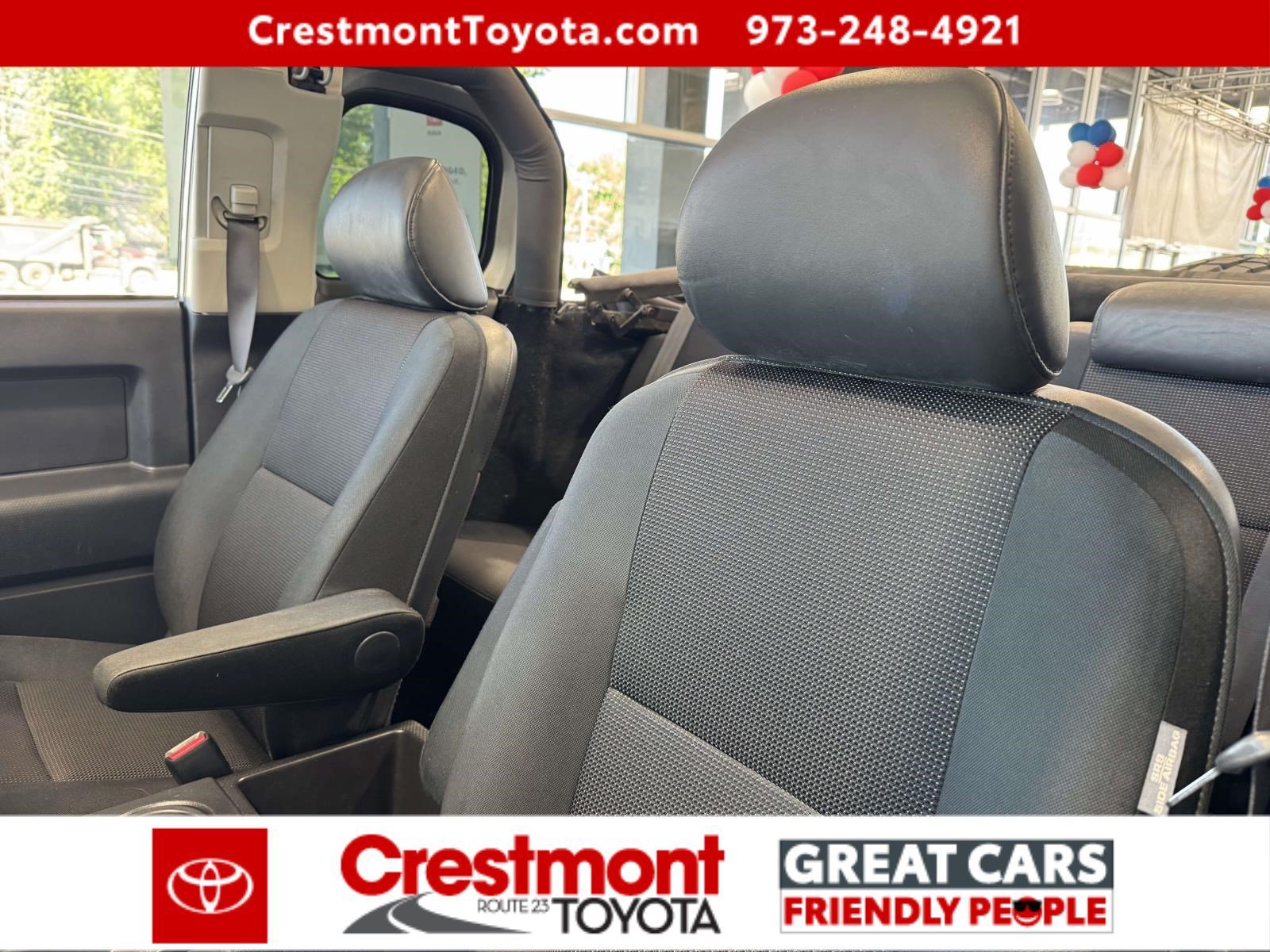 Used 2008 White/Titanium Metallic Toyota  image 17