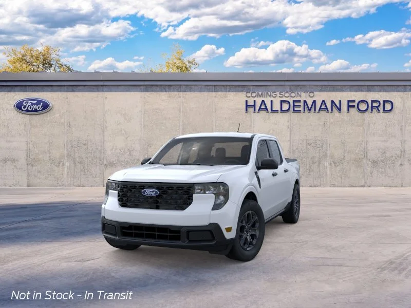 New 2026 Oxford White Ford XLT image 2