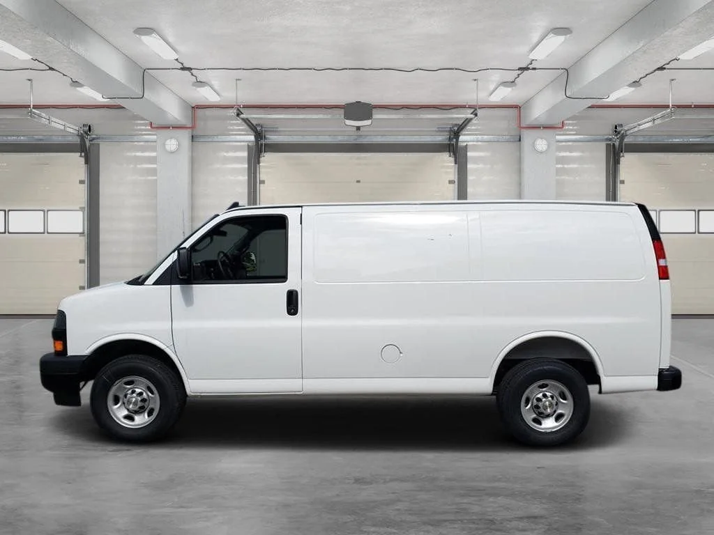 2025 Chevrolet Express Cargo Work Van - Photo 4