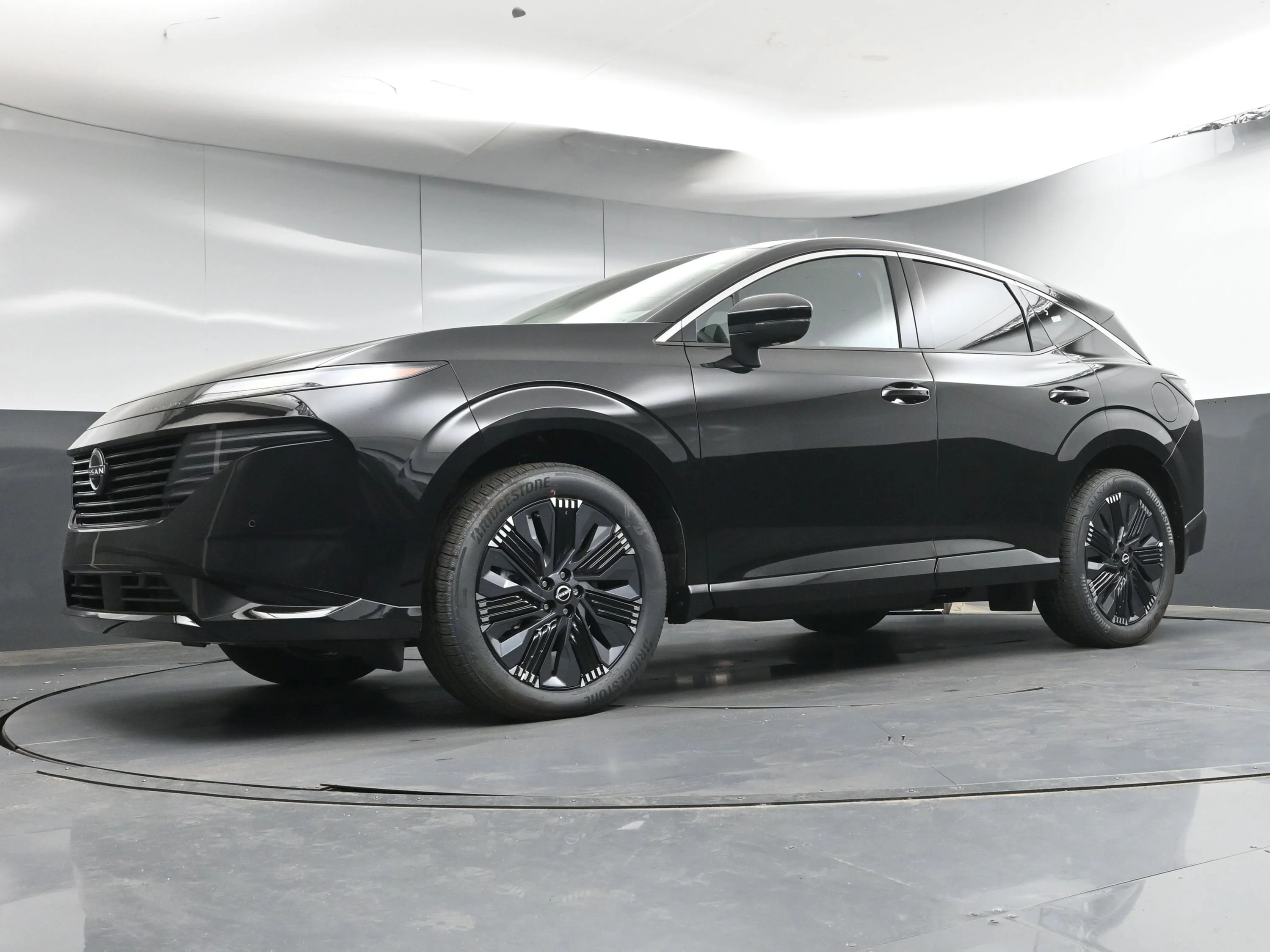 New 2026 Super Black Nissan Platinum image 23