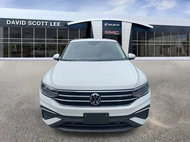 Used 2023 White Volkswagen S image 2