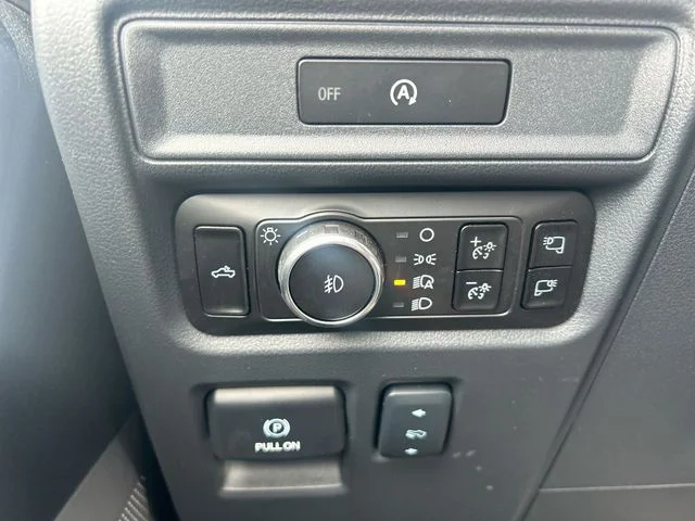 Used 2025 White Ford Platinum image 24