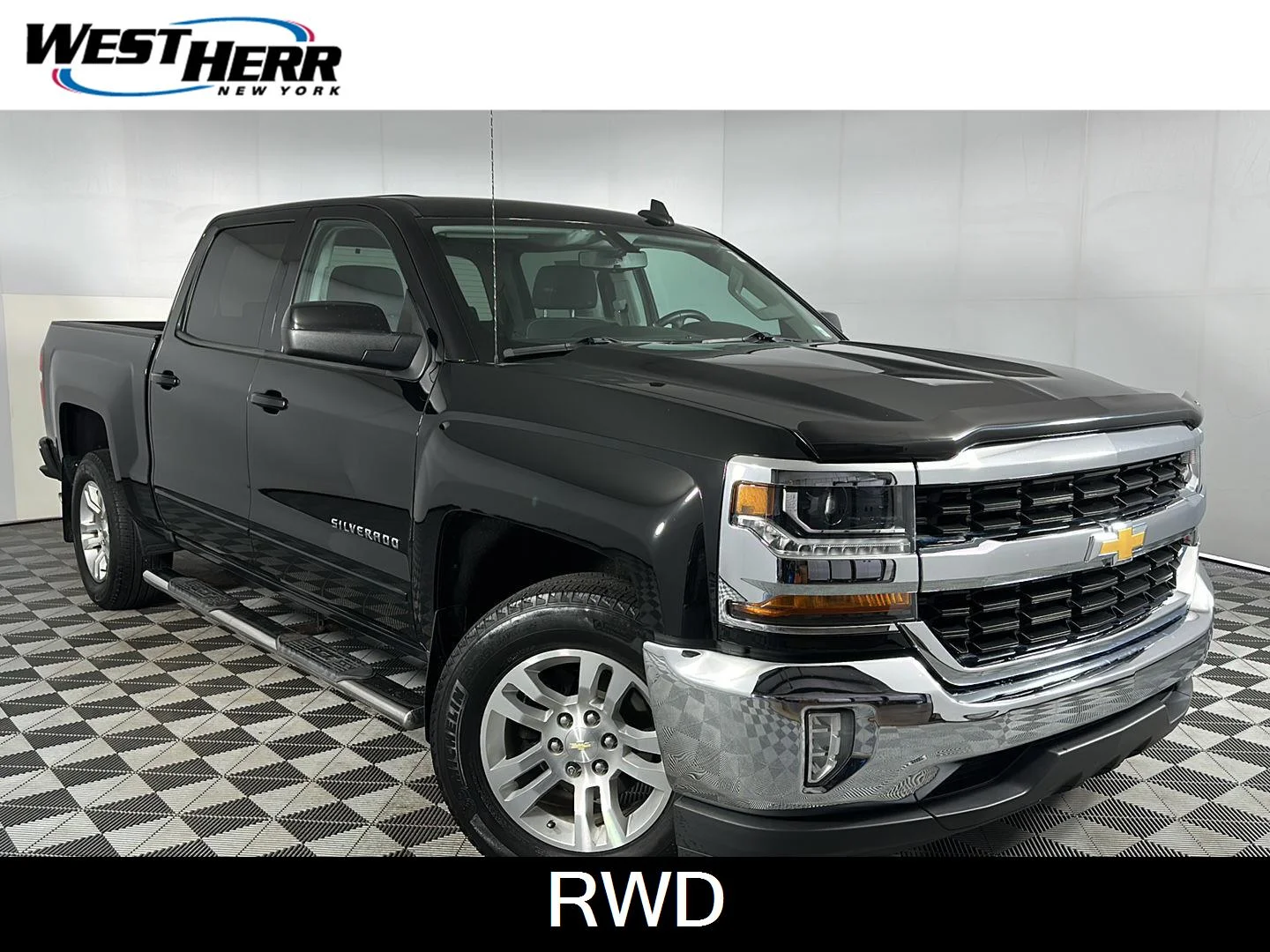 Used 2018 Black Chevrolet LT image 1